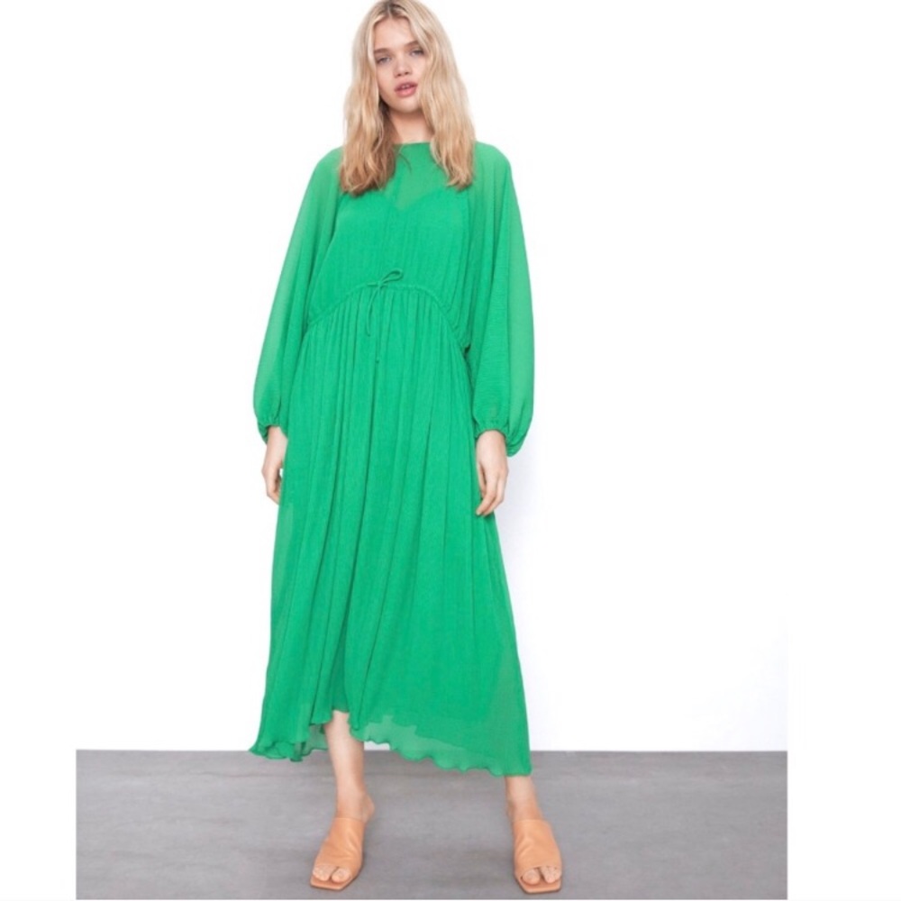 NWT ZARA BLOGGERS FAVORITE PLEATED SATIN DRESS - Picture 8 of 8